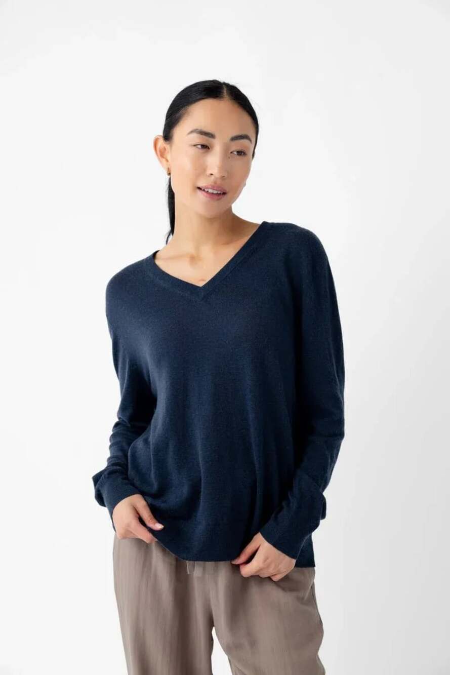 Cozy Earth Women's AirKnit V-Neck Sweater Eclipse Size L